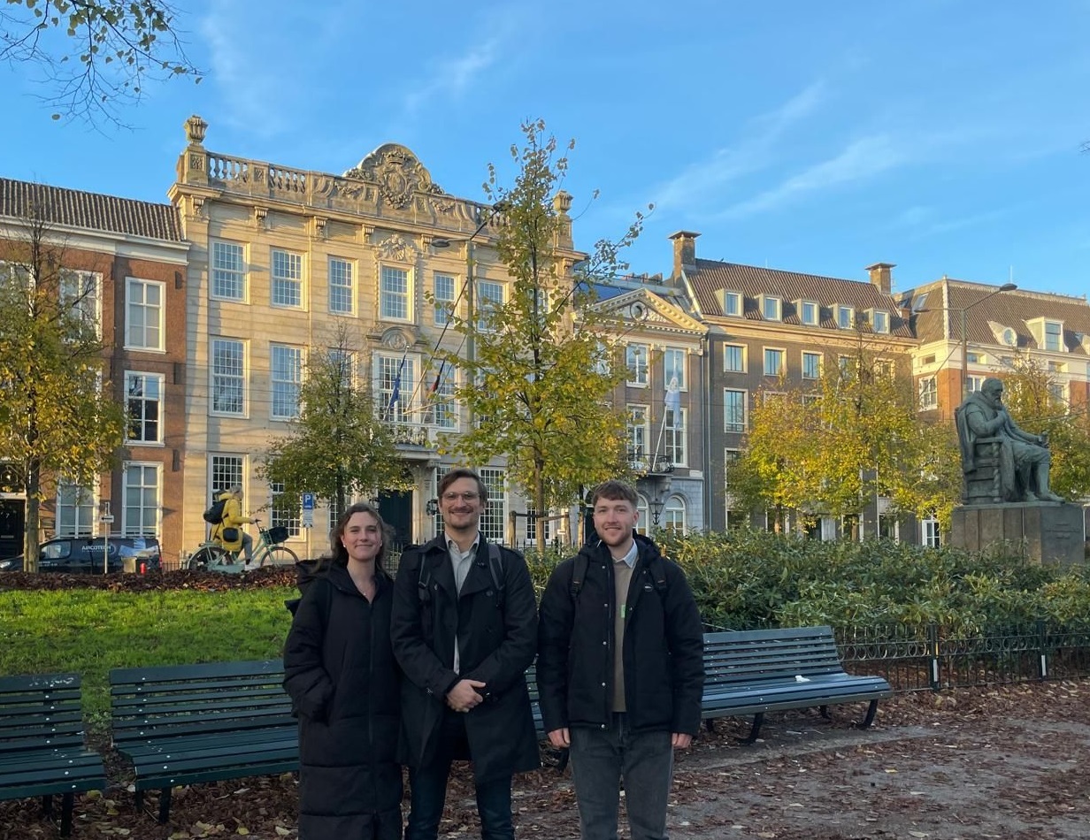 Stagiairs Bijgesneden