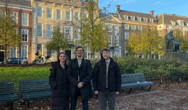 Stagiairs Bijgesneden